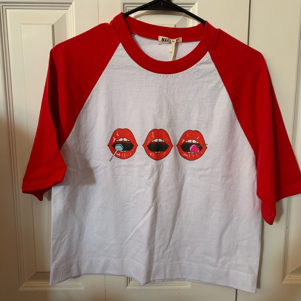 Lips Cropped Graphic Tee